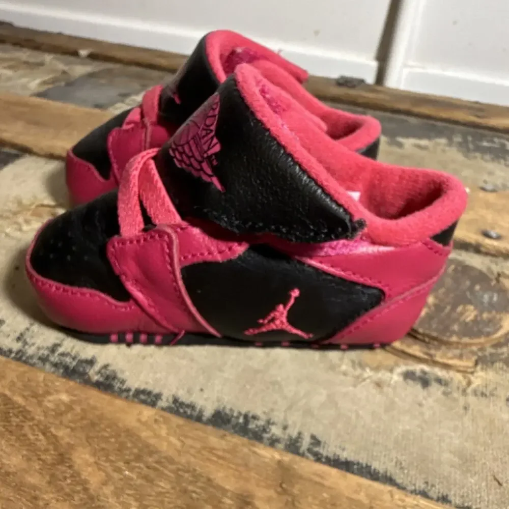 Jordan Air Jordan Baby Sneakers Black Pink 3C Synthetic Hook & Loop